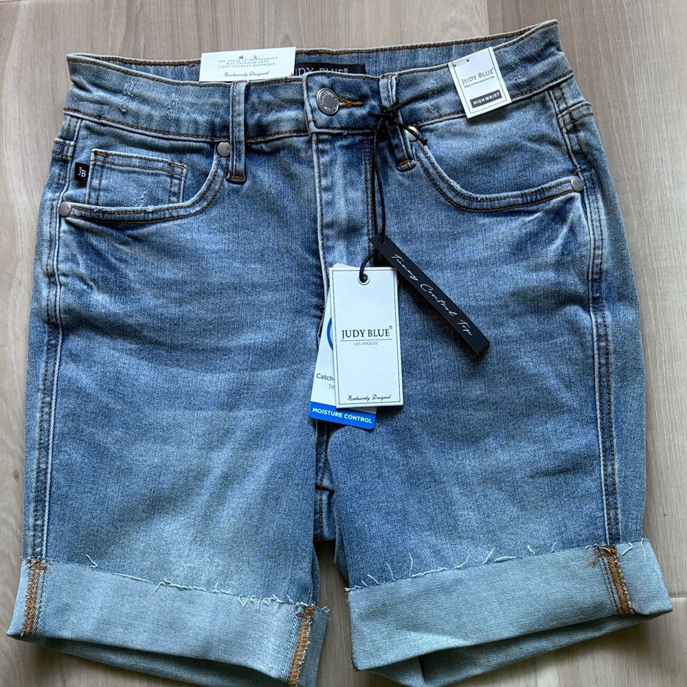 Judy Blue Light Wash Rolled Hem Denim Shorts